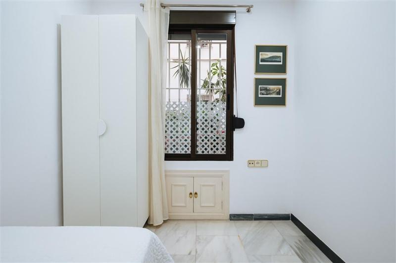 Vivienda Turistica Atanasio Barron- Free Parking Apartment Sevilla