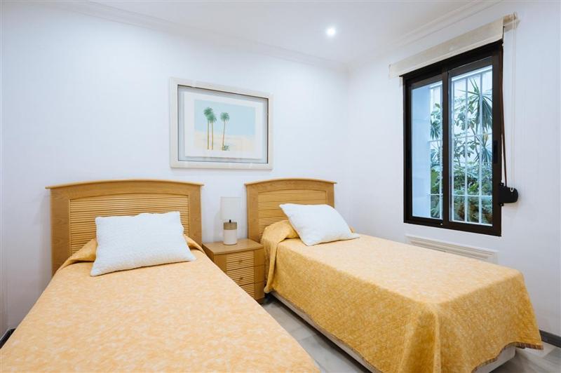Vivienda Turistica Atanasio Barron- Free Parking * Sevilla